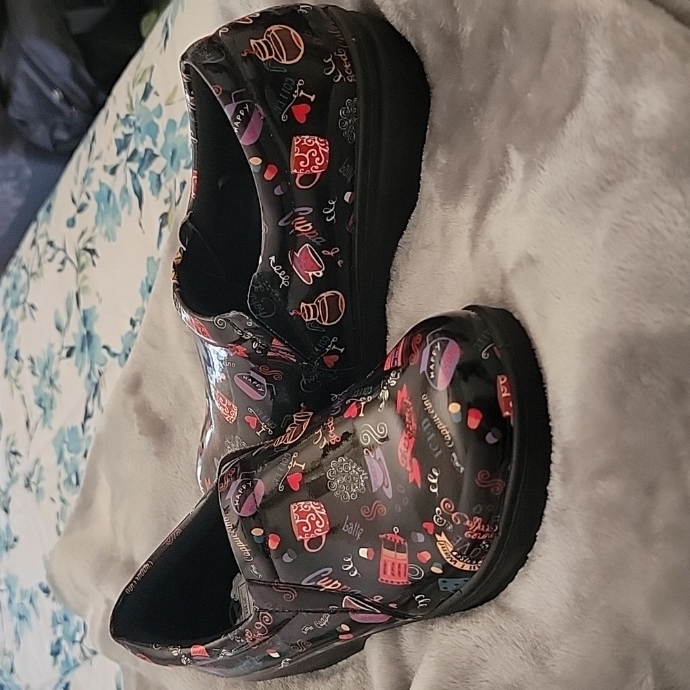 Work shoes